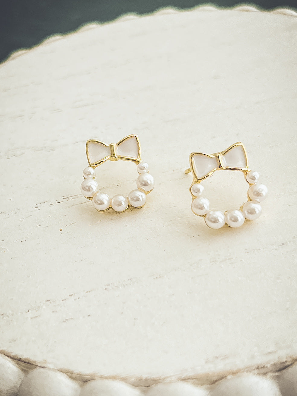 Pearl Bow Wreath Earrings